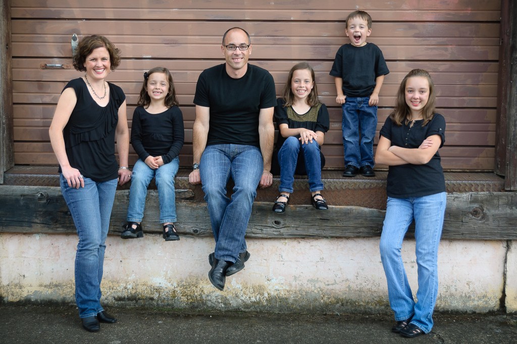 Cómo fomentar el crecimiento emocional en tu familia: Una guía para padres modernos, Escuela de padres&nbsp;II