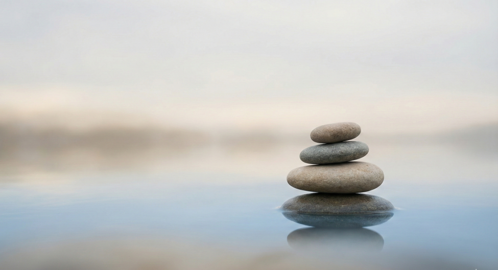 El Despertar del Vacío: Guía Profunda sobre la Ansiedad Existencial y su Poder Transformador